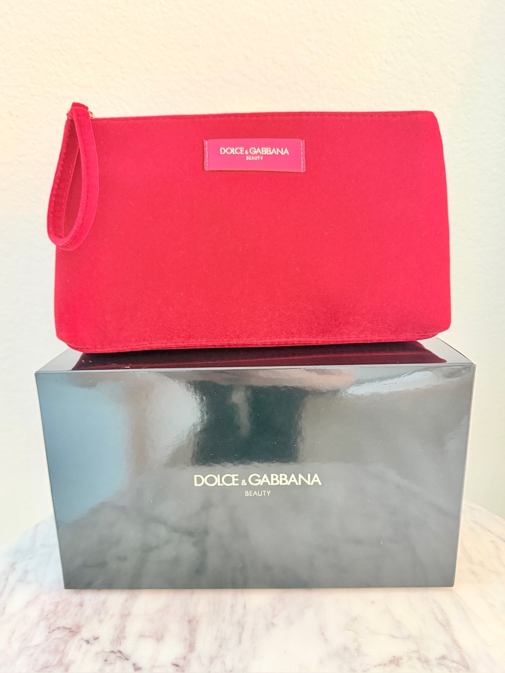 💋 Dolce & Gabbana Beauty Red Velvet Pouch Cosmetics Makeup Bag